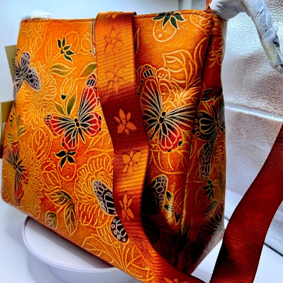 NWT Anuschka Tooled Embossed Leather Crossbody with Adjustable Strap - Butterfly - Picture 13 of 15